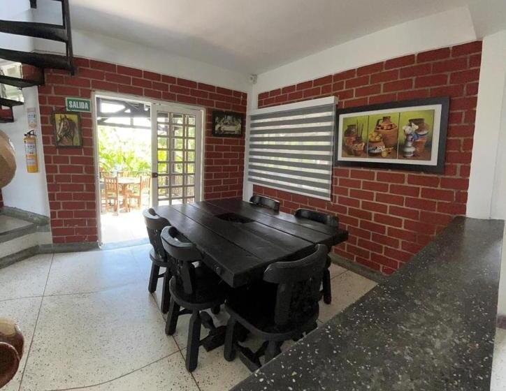 Семейный Номер Совместный Санузел, Chalet La Promesa