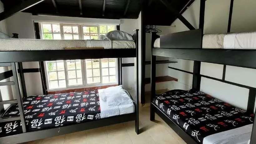 اتاق استاندارد چهار تخته, Chalet La Promesa