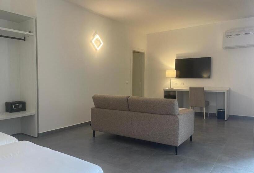 سوییت لوکس, Oasis White