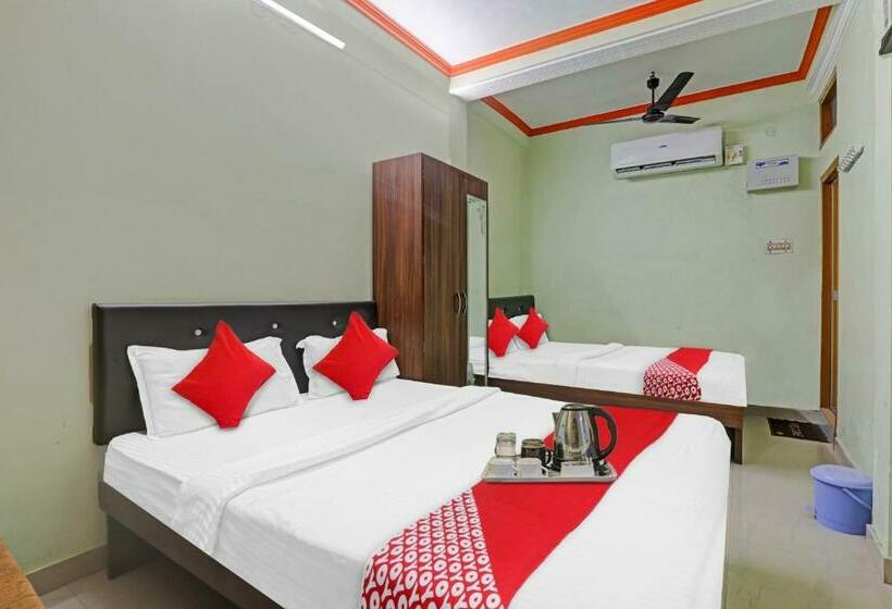 חדר קלאסי לשלושה, Oyo Flagship 70361 K R Residency