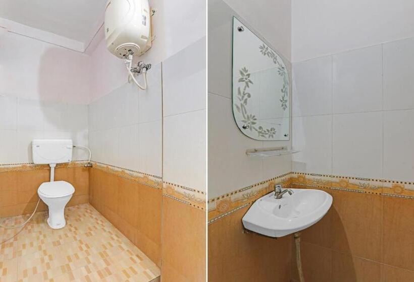 חדר קלאסי לשלושה, Oyo Flagship 70361 K R Residency