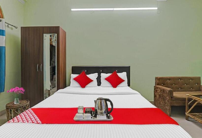 חדר קלאסי לשלושה, Oyo Flagship 70361 K R Residency