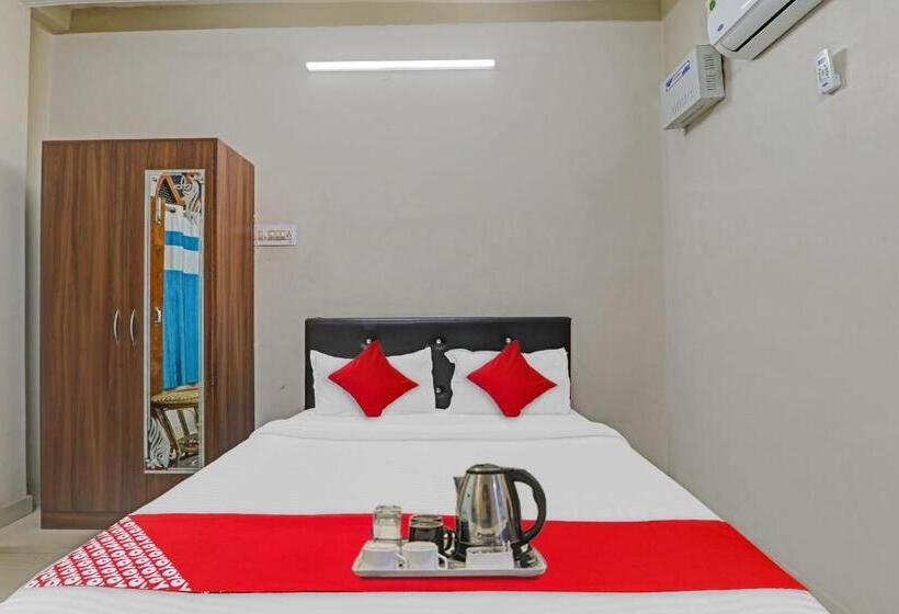 트리플 클래식 룸, Oyo Flagship 70361 K R Residency