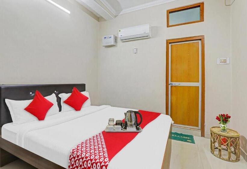 חדר קלאסי לשלושה, Oyo Flagship 70361 K R Residency
