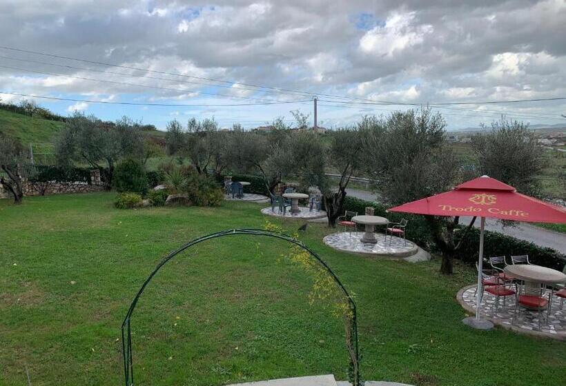 غرفة قياسية مطلة على الجبل, Restaurant Deso