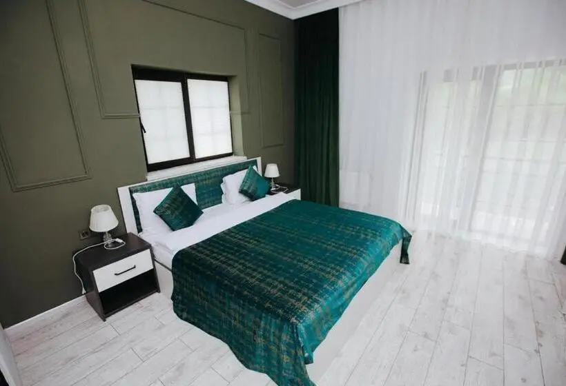 اتاق لوکس, Castle Resort Spa