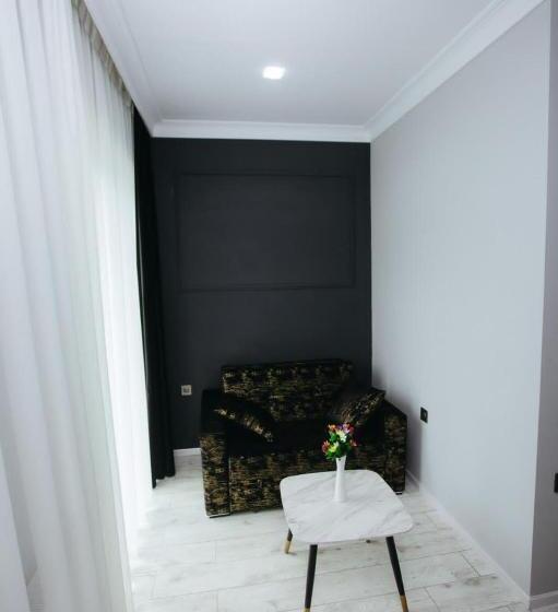 سوییت جونیور, Castle Resort Spa