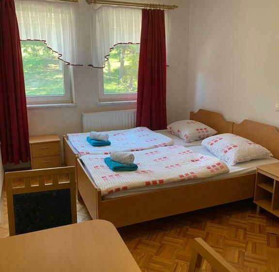 اتاق استاندارد, Kmetija Knavs