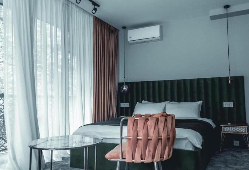 اتاق استاندارد با تخت بزرگ, Park Resort Mtirala National Park