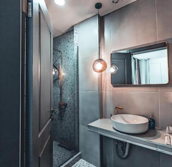 اتاق استاندارد با تخت بزرگ, Park Resort Mtirala National Park