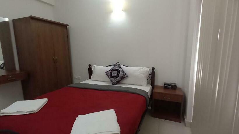 Medencére Néző 1 Szobás Apartman, Sea Mist By Gta&h Near Sbi Bank Fort Aguada Road