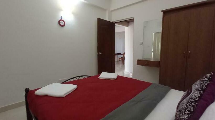 Medencére Néző 1 Szobás Apartman, Sea Mist By Gta&h Near Sbi Bank Fort Aguada Road