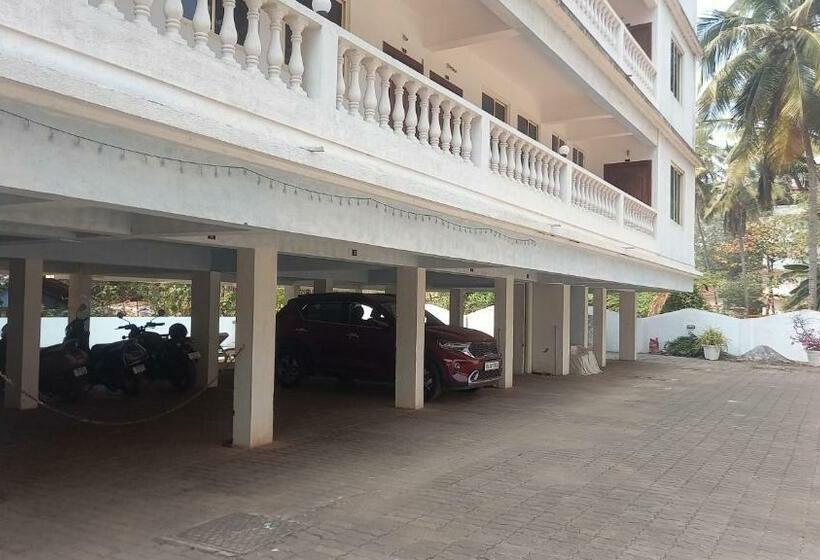 Medencére Néző 1 Szobás Apartman, Sea Mist By Gta&h Near Sbi Bank Fort Aguada Road