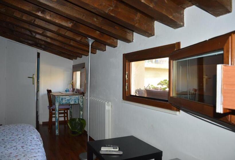 Номер Executive, Arco Ubriaco