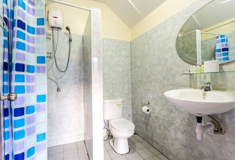 חדר סטנדרט לארבעה, Eriksson Guesthouse