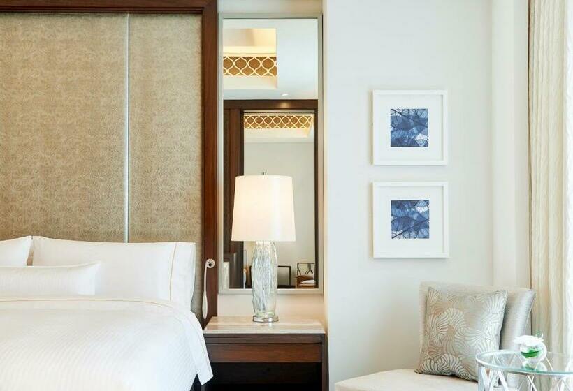 سوییت, Hilton Dubai Al Habtoor City