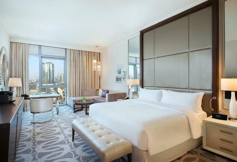اتاق استاندارد با تخت بزرگ برای معلولان, Hilton Dubai Al Habtoor City