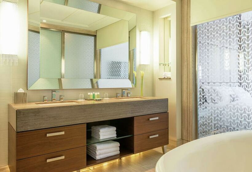 اتاق اجرایی, Hilton Dubai Al Habtoor City