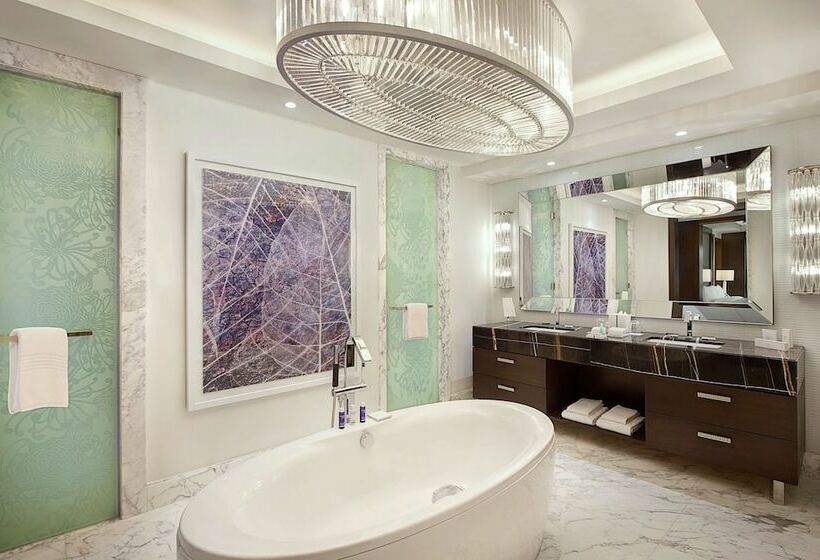 سوییت, Hilton Dubai Al Habtoor City