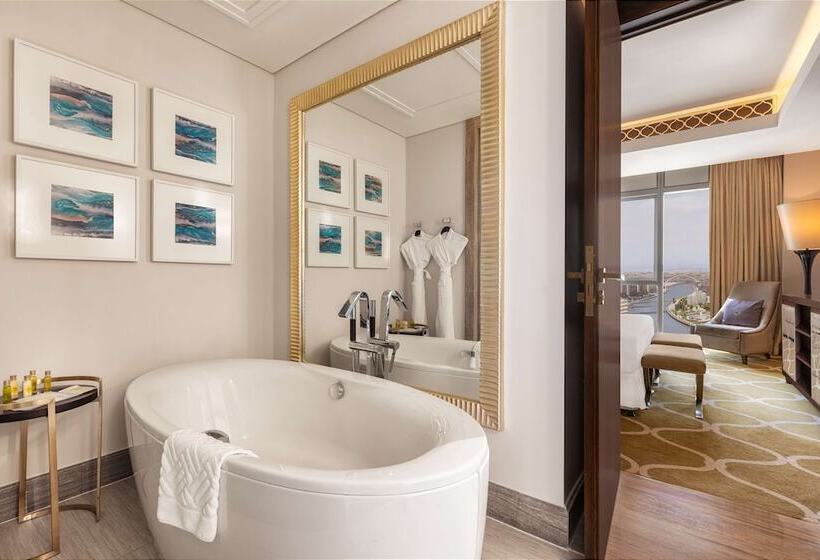 سوییت خانوادگی, Hilton Dubai Al Habtoor City