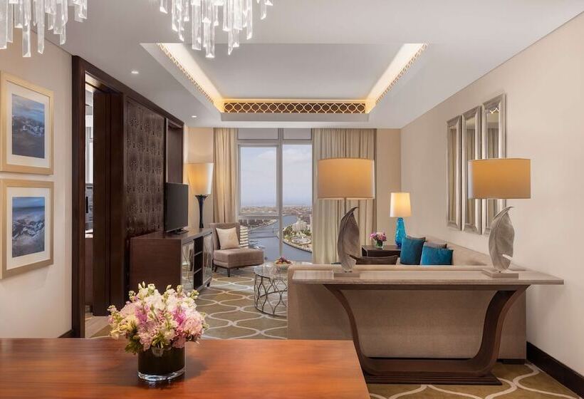 سوییت خانوادگی, Hilton Dubai Al Habtoor City