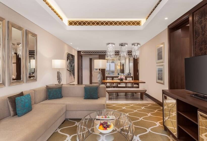 سوییت خانوادگی, Hilton Dubai Al Habtoor City