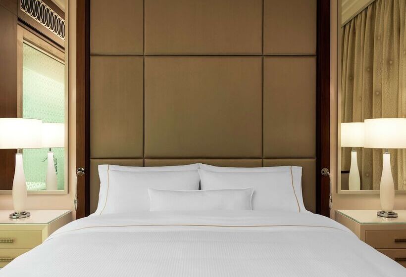 سوییت اجرایی, Hilton Dubai Al Habtoor City