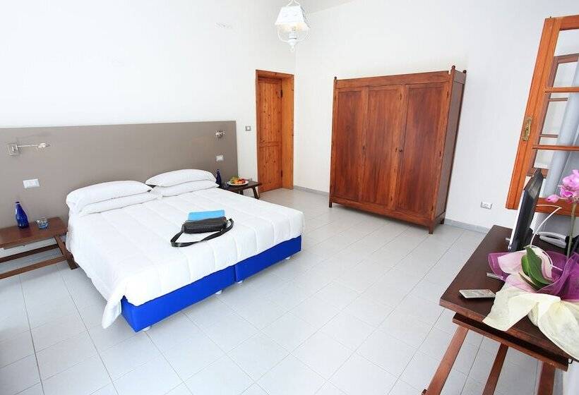 Семейный Номер, Meli