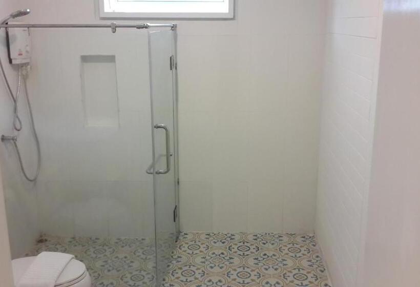 بنجلو ديلوكس, Pp Blue Sky Resort Sha Plus