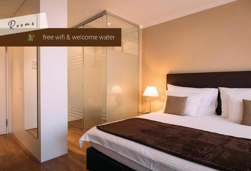 חדר סטנדרט עם מרפסת, Schützen Steffisburg