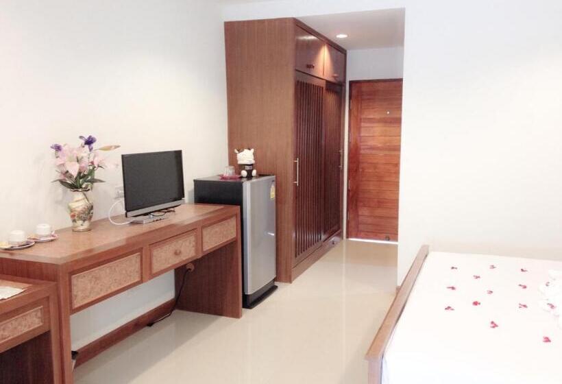 آپارتمان 1 خوابه با بالکن, Siray House