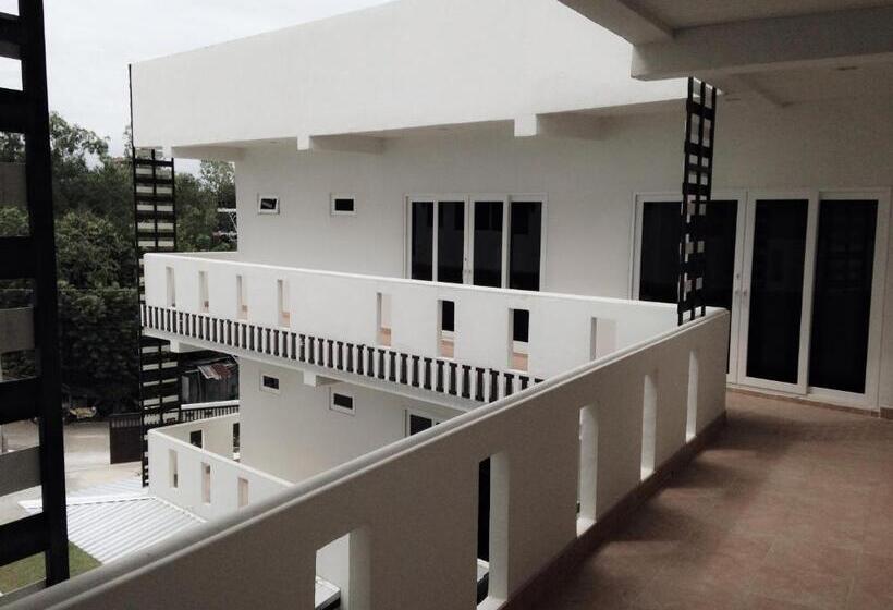 آپارتمان سوپریور 1 خوابه, Siray House