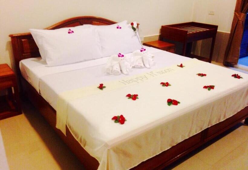 آپارتمان 1 خوابه با بالکن, Siray House