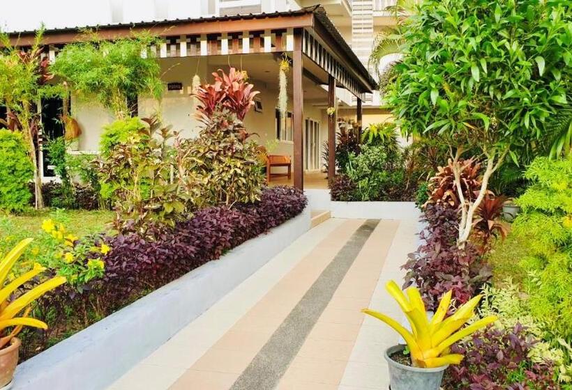 آپارتمان 1 خوابه با بالکن, Siray House