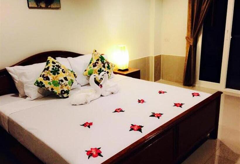 آپارتمان 1 خوابه با بالکن, Siray House