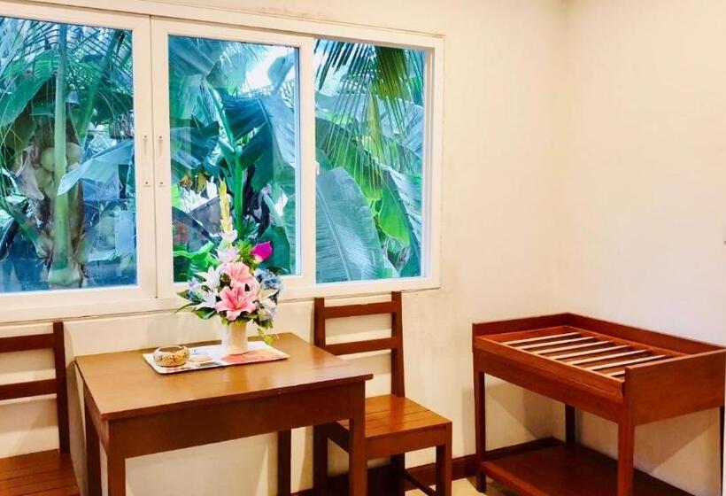 آپارتمان 1 خوابه با بالکن, Siray House