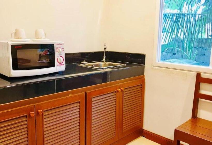 آپارتمان 1 خوابه با بالکن, Siray House