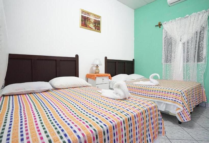 اتاق استاندارد با 2 تخت دوبل, Y Restaurante Las Gardenias