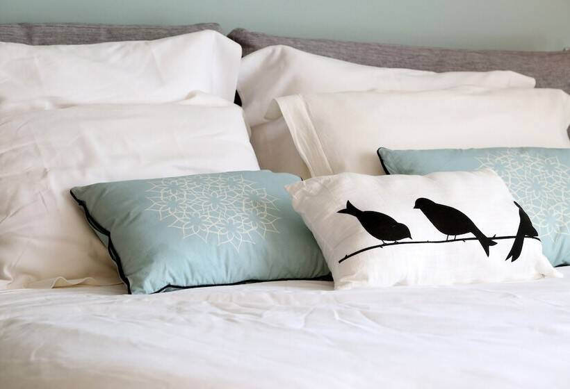 Standard Connecting Room, Domaine Rampale