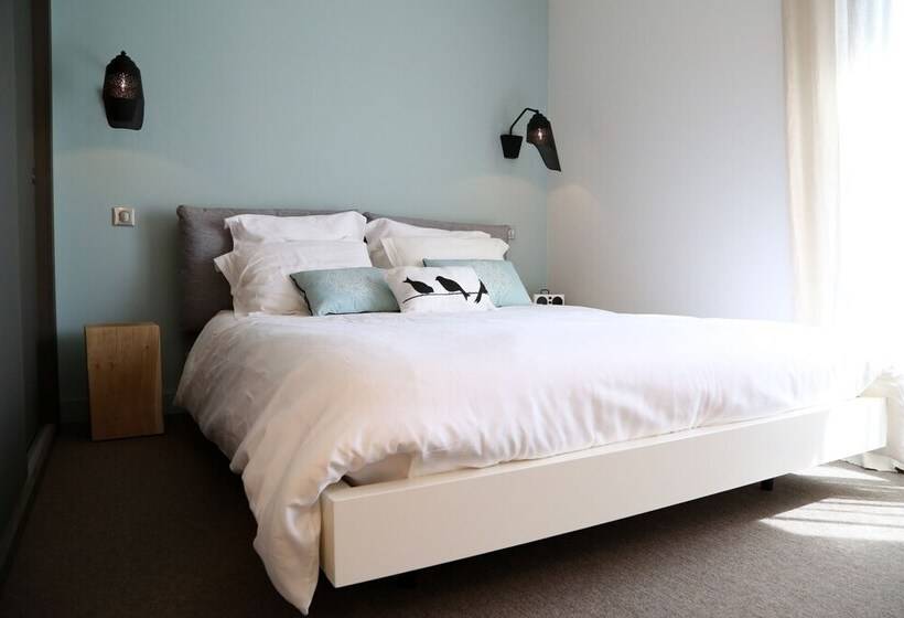 Standard Connecting Room, Domaine Rampale