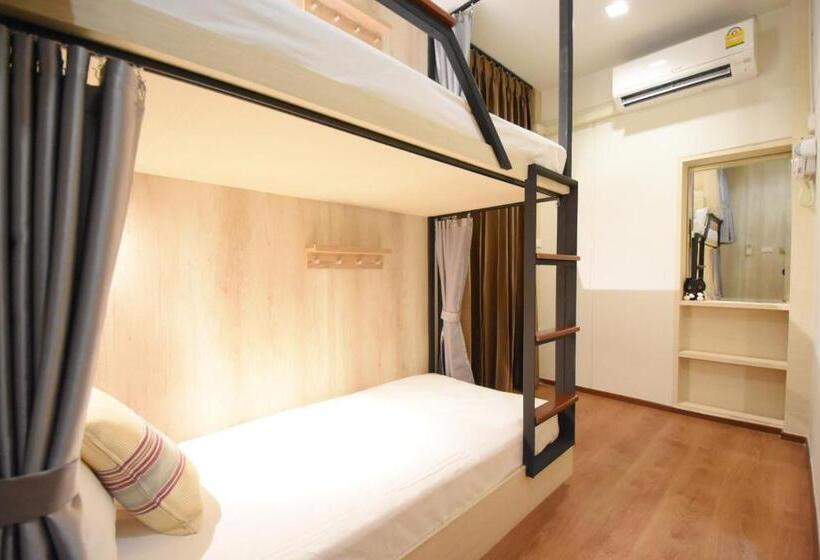 Llit en Habitació Compartida amb Bany Compartit, Silom Forest Exclusive Residence