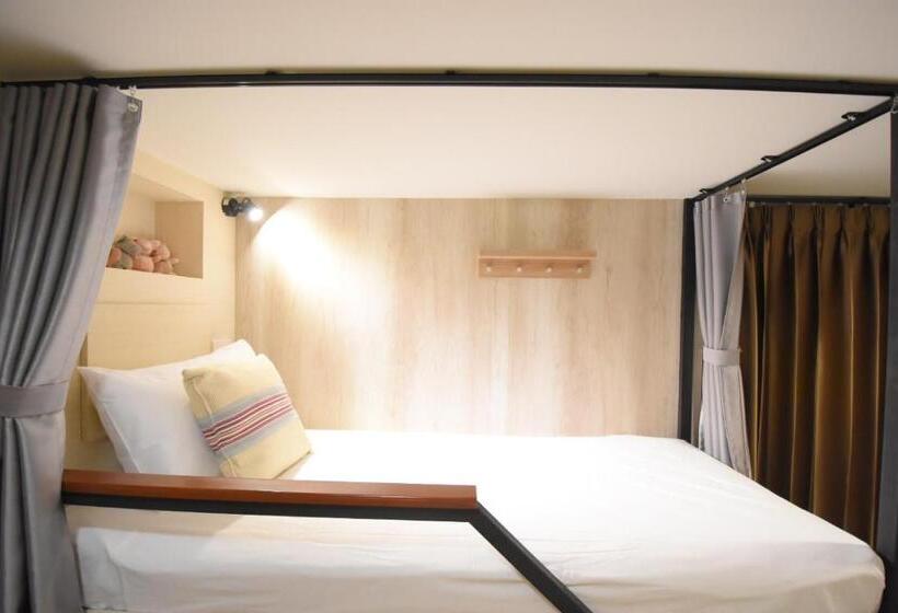 Llit en Habitació Compartida amb Bany Compartit, Silom Forest Exclusive Residence