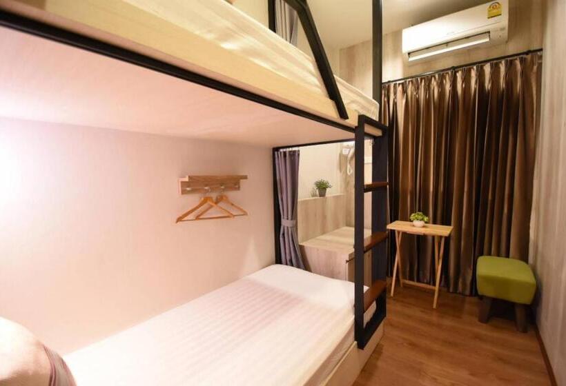 Llit en Habitació Compartida amb Bany Compartit, Silom Forest Exclusive Residence