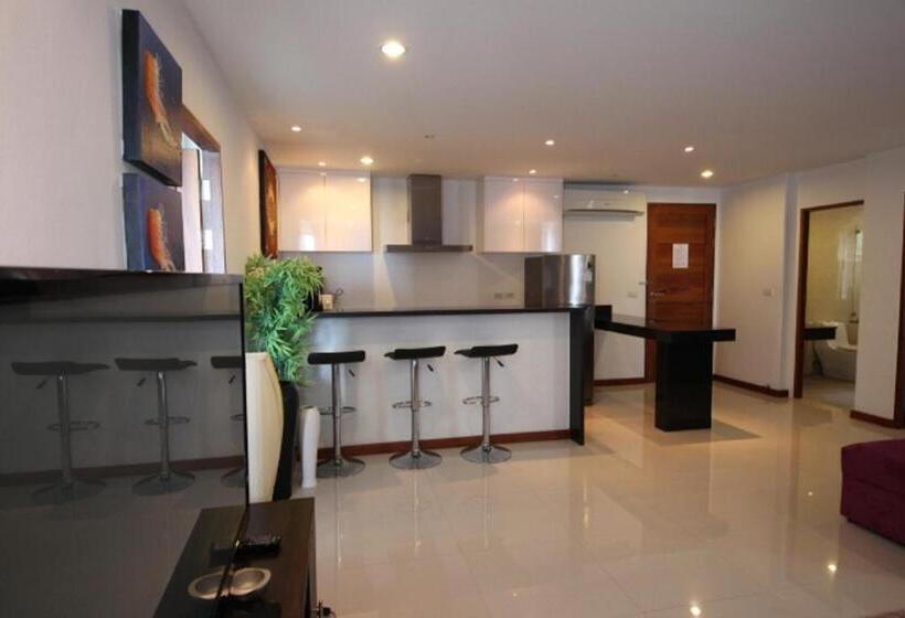 דירת דלוקס 2 חדרי שינה, Tropical Sea View Residence