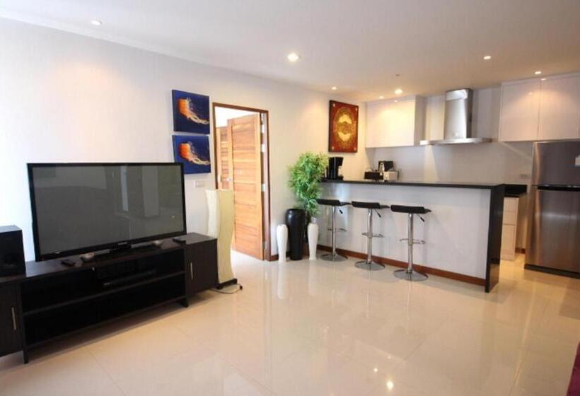 דירת דלוקס 2 חדרי שינה, Tropical Sea View Residence