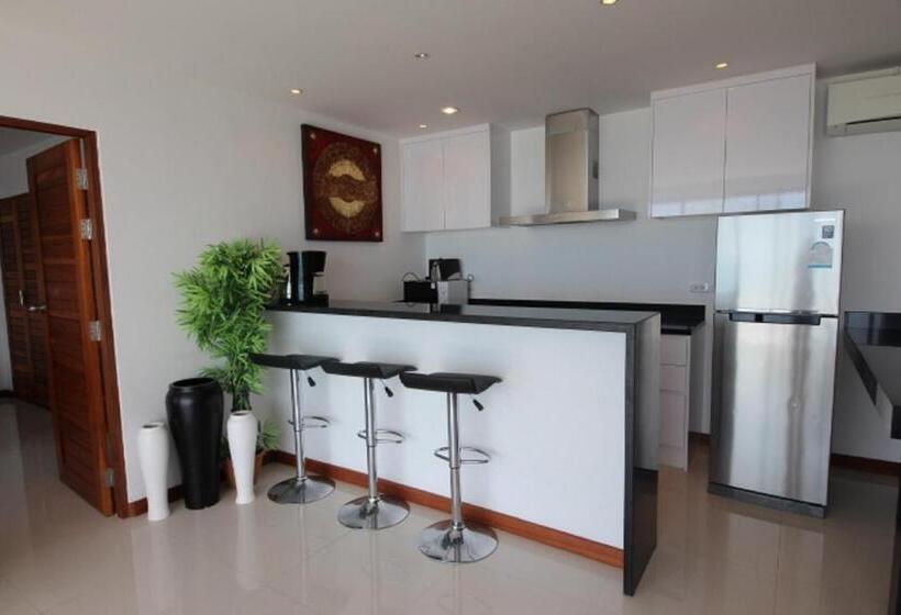 דירת דלוקס 2 חדרי שינה, Tropical Sea View Residence