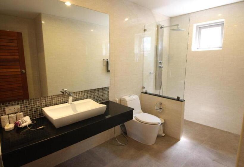 דירת דלוקס 2 חדרי שינה, Tropical Sea View Residence