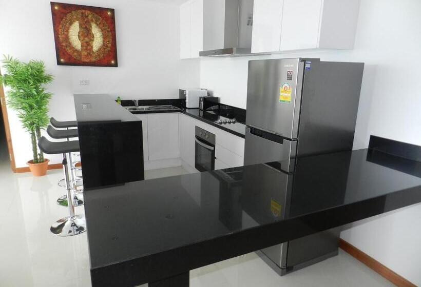 דירת דלוקס 2 חדרי שינה, Tropical Sea View Residence