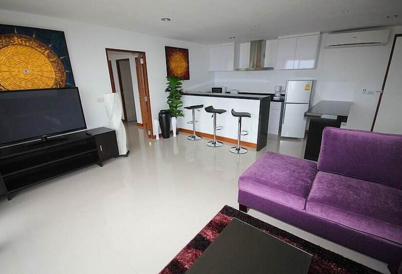 דירת דלוקס 2 חדרי שינה, Tropical Sea View Residence