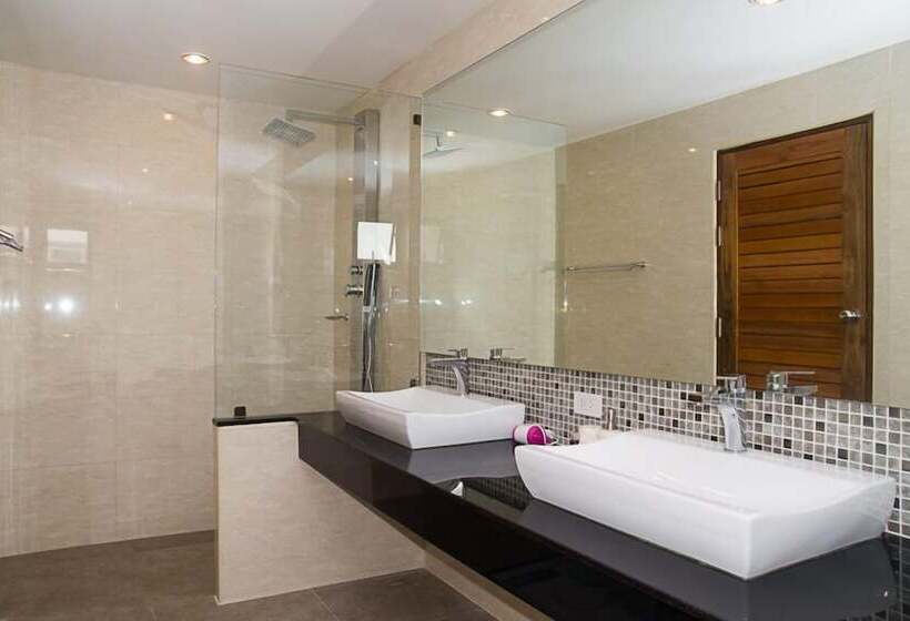 דירת דלוקס 2 חדרי שינה, Tropical Sea View Residence